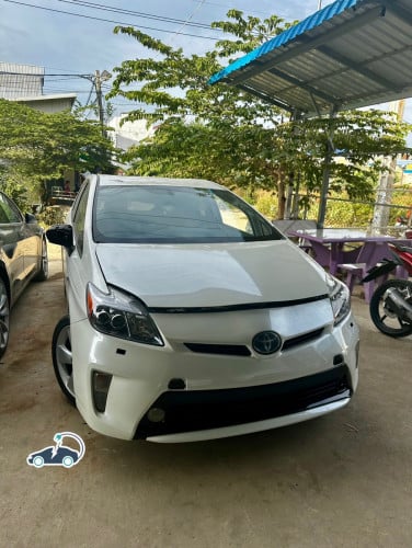 Toyota Prius Option 5 Advance 2014