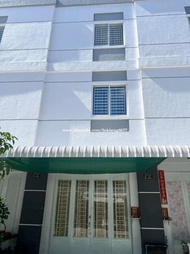 ផ្ទះលក់បន្ទាន់ក្នុងបុរីពិភពថ្មីកំបូល3