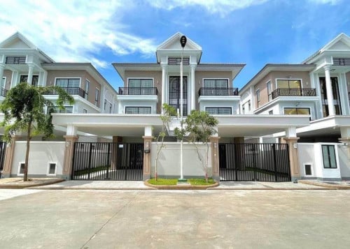 🌻Villa Twin For Rent At Peng Hout Boeng Snor