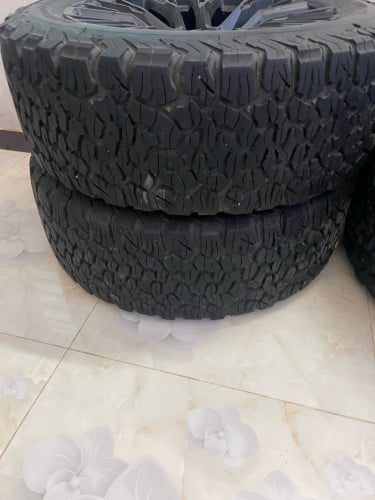 លក់ ឡាន និង សំបង់កង់ លេង មួយ ឆុត 650$