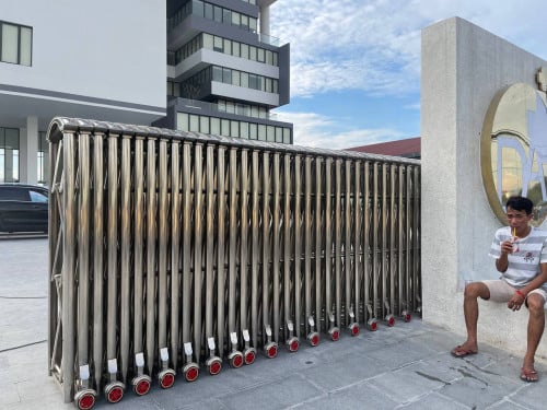 Retractable Gate for Sell - ទ្វាដែកសុវត្ថិភាព