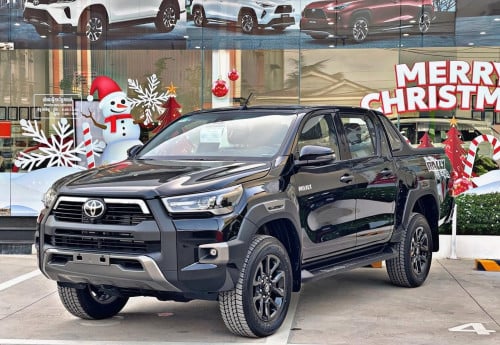 Toyota revo rally 2026 ពណ៌ប្រផេះខ្មៅ