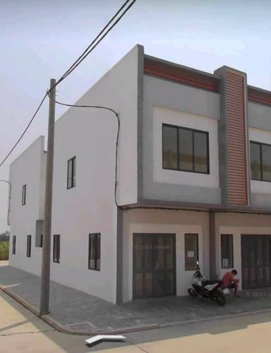 ផ្ទះកែងអាចលក់ឡៃឡុង