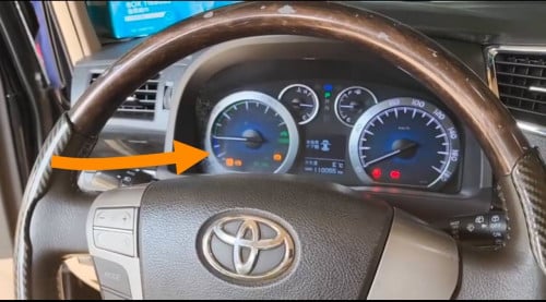 ប្រភេទរថយន្ត Alphard ដែលមាននៅលើទីផ្សារ កម្ពុជាយើង ហើយតម្លៃធូរៗ គ្រោះថ្នាក់ណាស់បងប្អូន