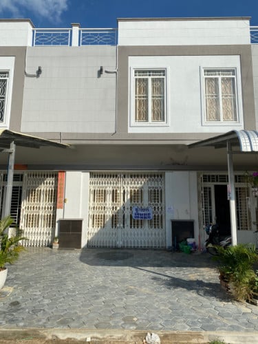 ផ្ទះលក់នៅតាខ្មៅ