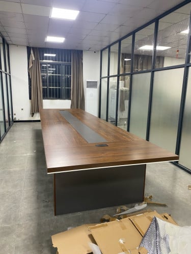 តុប្រជុំ ខ្នាត 5.5m