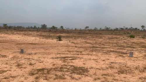 ដីលក់បន្ទាន់ 7m x 20m = 6000$ (បង្កាន់ដៃប្លង់រឹង)