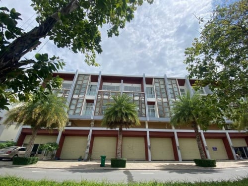 Shop house for rent at Borey Orkide 6A
