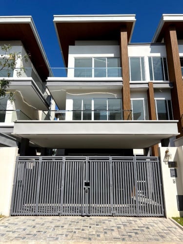 Twin Villa For Rent in Borey Orkide Pochengtong