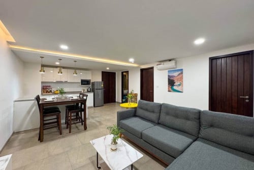 VINTAGE TWO BEDROOM FOR RENT ☘️