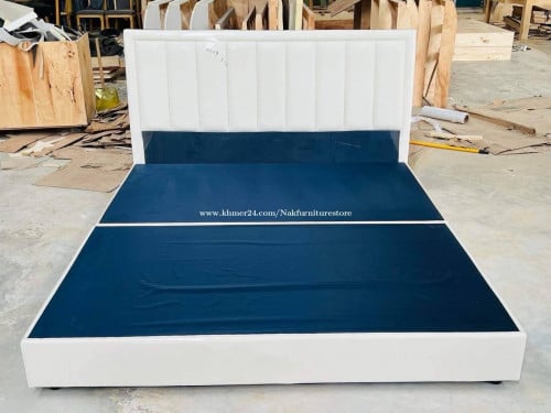 គ្រែខ្នាត 1.8m