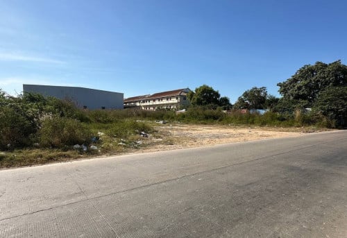 ដីលក់ផ្លូវ12m(បេតុង) សង្កាត់ឃ្មួញ ខណ្ឌសែនសុខ