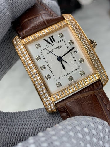 នាឡិកាស្រីមួយទឹក