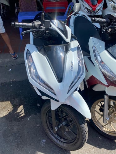 នៅស្អាត លក់ប្រញាប់