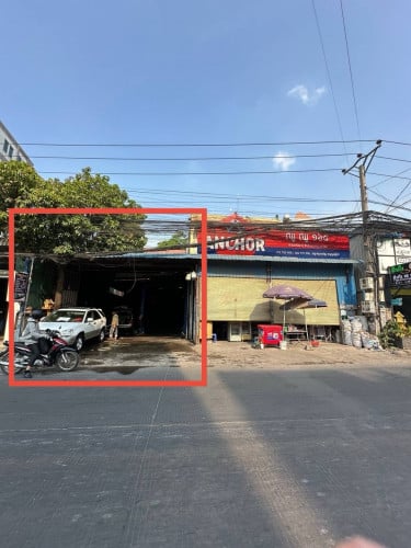 ឃ្លាំងជួលនៅលើផ្លូវជាសុផារ៉ា(598) ជិតរង្វង់មូលកាំកូ