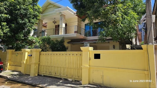 Villa For Rent in Borey Chamkamorn