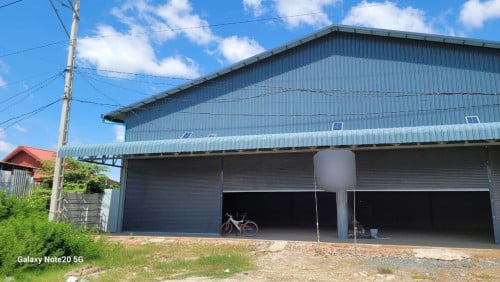 Warehouse for rent