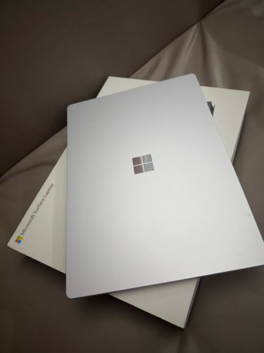 Sell Microsoft Surface Laptob 3 99% (with box)