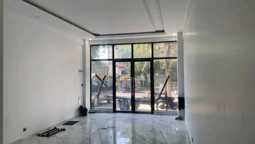 ផ្ទះល្វែងសម្រាប់ជួល