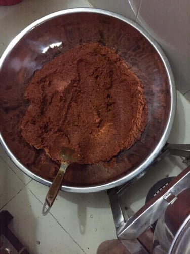 គ្រឿង ក្រហម