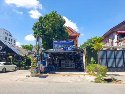 ផ្ទះអាជីវកម្ម សម្រាប់លក់នៅទួលគោក