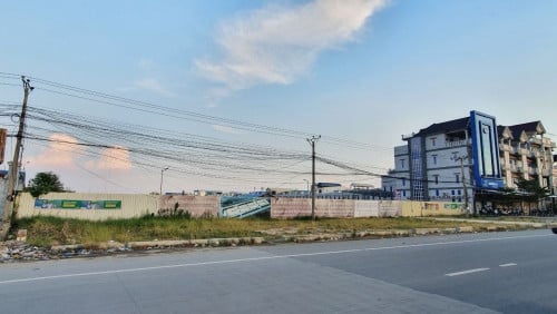 ដីលក់លើផ្លូវជាតិលេខបី 1.5km ពីរង្វង់មូលចោមចៅ