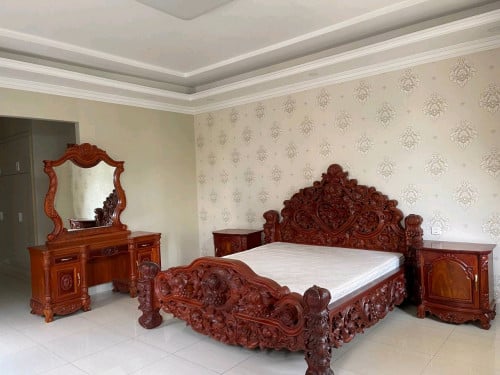 វិឡាទោលកែងត្រូវការលក់បន្ទាន់ ទីតាំងបុរីម៉ូនថោន ផ្លូវឌួងងៀប