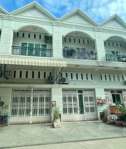 ផ្ទះសម្រាប់លក់ នៅបុរី ហេងឃាង | House for sale in Borey Heng Kheang