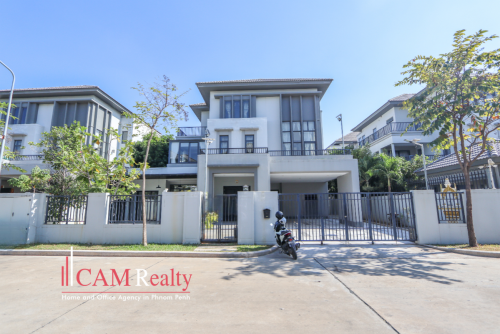 Queen Villa for rent - ផ្ទះវីឡាឃ្វីនសម្រាប់ជួល - ក្នុងបុរីជីបម៉ុងផាកលែន ៥៩៨