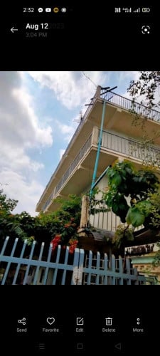 ផ្ទះមានបន្ទប់ជួល ល្វែងខាងលើមានត្រចៀកកាំ