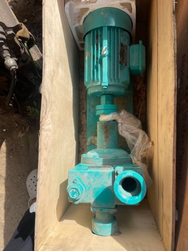 ម៉ាស៊ីន ម៉ូទ័របូមទឹក