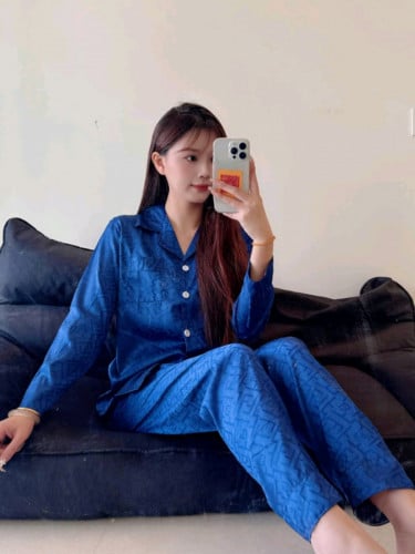 ខោអាវគេងយប់