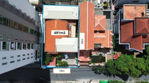 ផ្ទះវីឡាសម្រាប់លក់នៅបឹងកេងកង1 / Villa for Sale in Boeng Keng Kang1