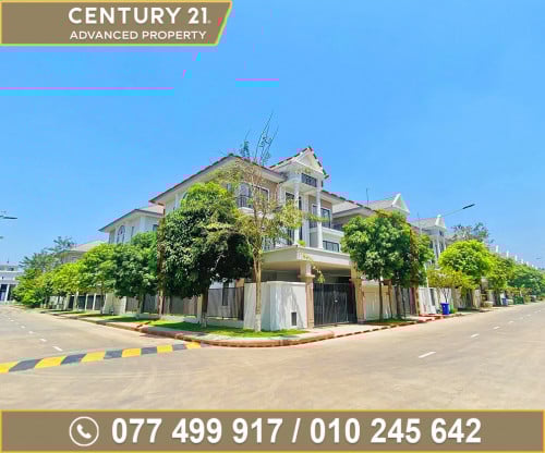 វីឡាភ្លោះ2ជាប់គ្នា (កែង) ក្នុងបុរី ប៉េងហួត60ម ត្រូវការលក់បន្ទាន់ខ្លាំង