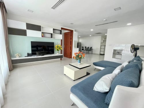 Big Two Bedroom Apartment For Rent At BKK1