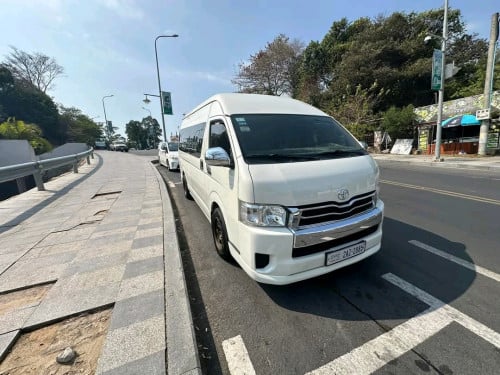Toyota Hiace new condition 2018