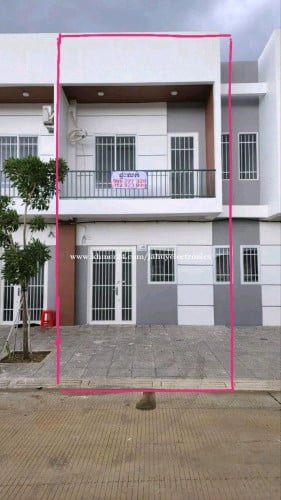 ផ្ទះLink House E0, E1 ក្នុងបុរី សែនមនោរម្យ តាទែន ផ្លូវ មេត្រី ១៥