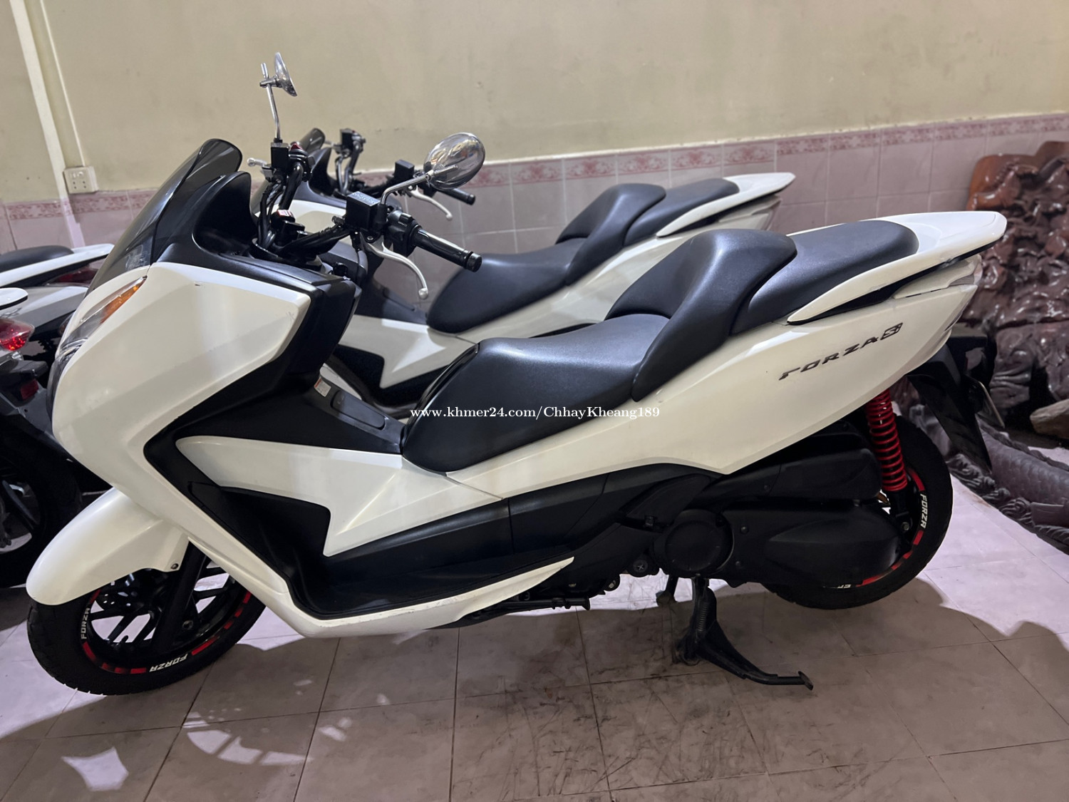 Motorcycle Honda Pcx 250 Prezzo Honda Forza Roma HONDA FORZA 250
