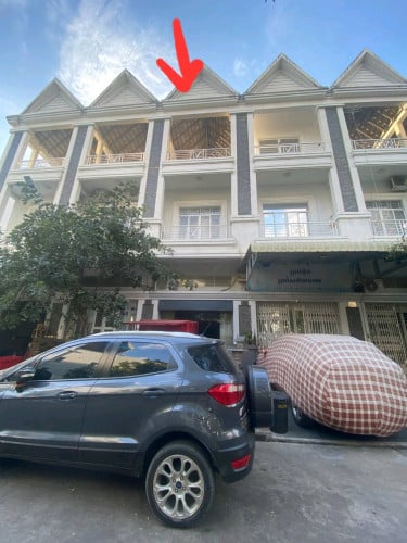 ផ្ទះល្វែងក្នុងបុរីវ៉ារីណា ត្រូវការលក់បន្ទាន់