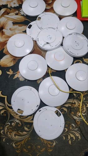 Unifi ap LR with PoE adapter មួយទឹក Condition ស្អាតខ្លាំង