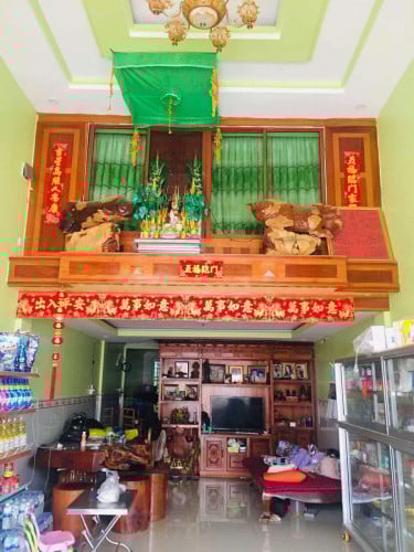 ផ្ទះល្វែងសម្រាប់លក់