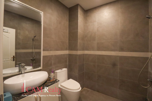 12 Room Commercial Building For Rent in BKK2