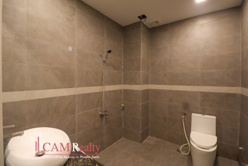 12 Room Commercial Building For Rent in BKK2