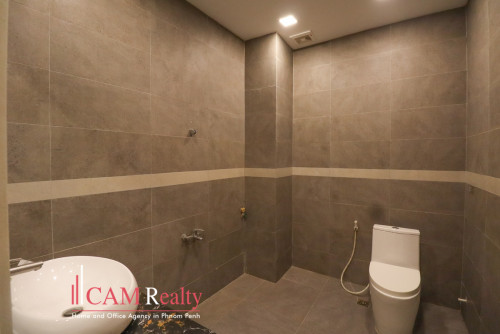 12 Room Commercial Building For Rent in BKK2