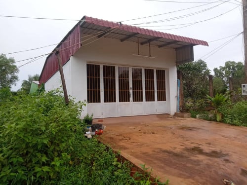 ឃ្លាំងទំហុំ15m*6M នឹង​ ផ្ទះទំហុំ​ 19m*6m​ សម្រាប់ជួល 150$ ក្នុងមួយខែ