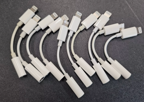 ​ឌុយត​ Lightning  to 3.5mm ហ្ស៊ីន​១០០%​មួយទឹកមកពីអាមេរិច​