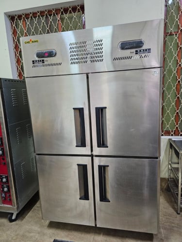ទូកកនិងត្រជាក់ Cheering ទ្វារបួន 4 door freezer and chiller