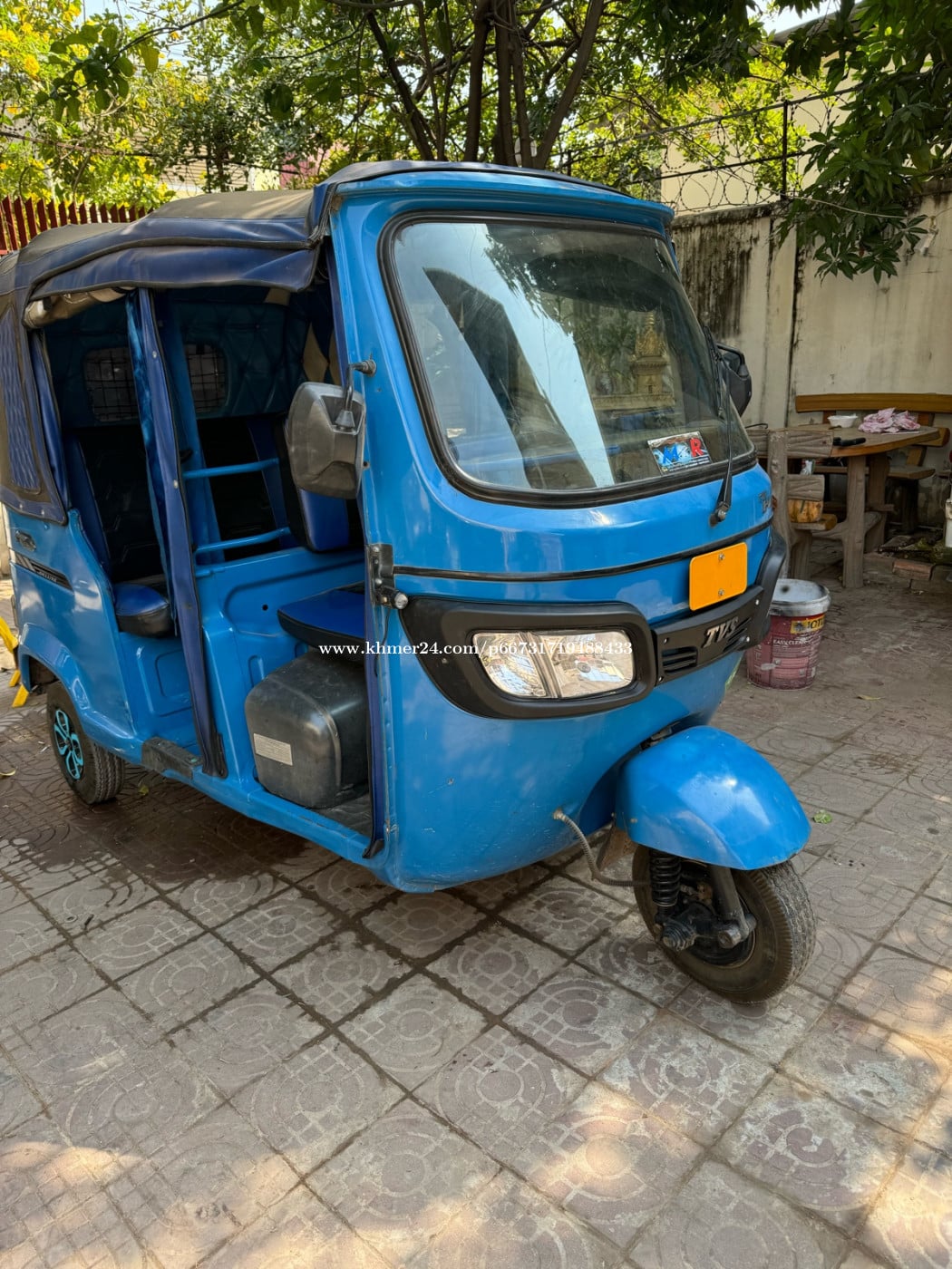 Second Hand Tvs Three Wheel Ikman Lk Bajaj RE 2011 For Sale In