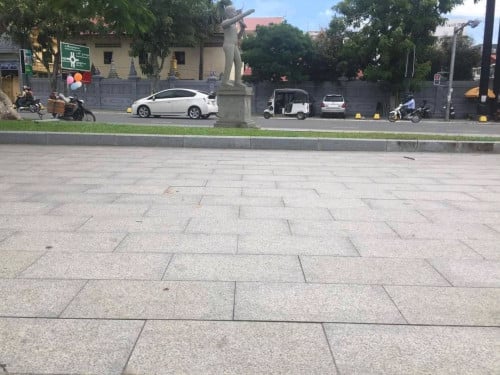 ការ៉ូឡាថ្មម៉ាប