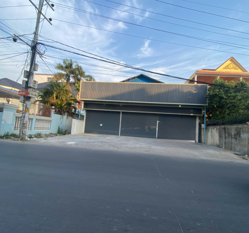 ឃ្លាំងសម្រាប់ជួលនៅលើផ្លូវធំ371សូឡា